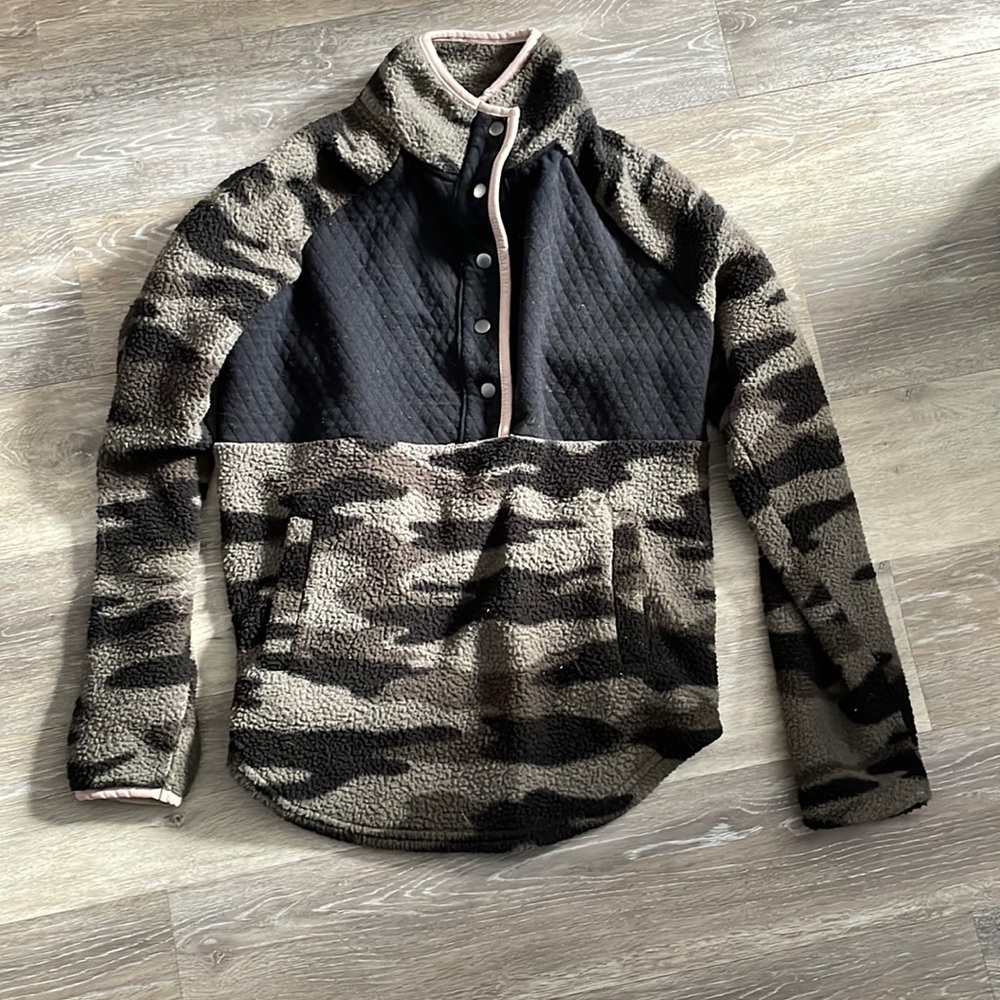 Maurice’s fleece sweatshirt